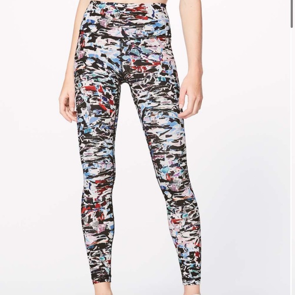 ❌SOLD❌Lululemon Wunder Under Tight culture clash 4 - Picture 5 of 9